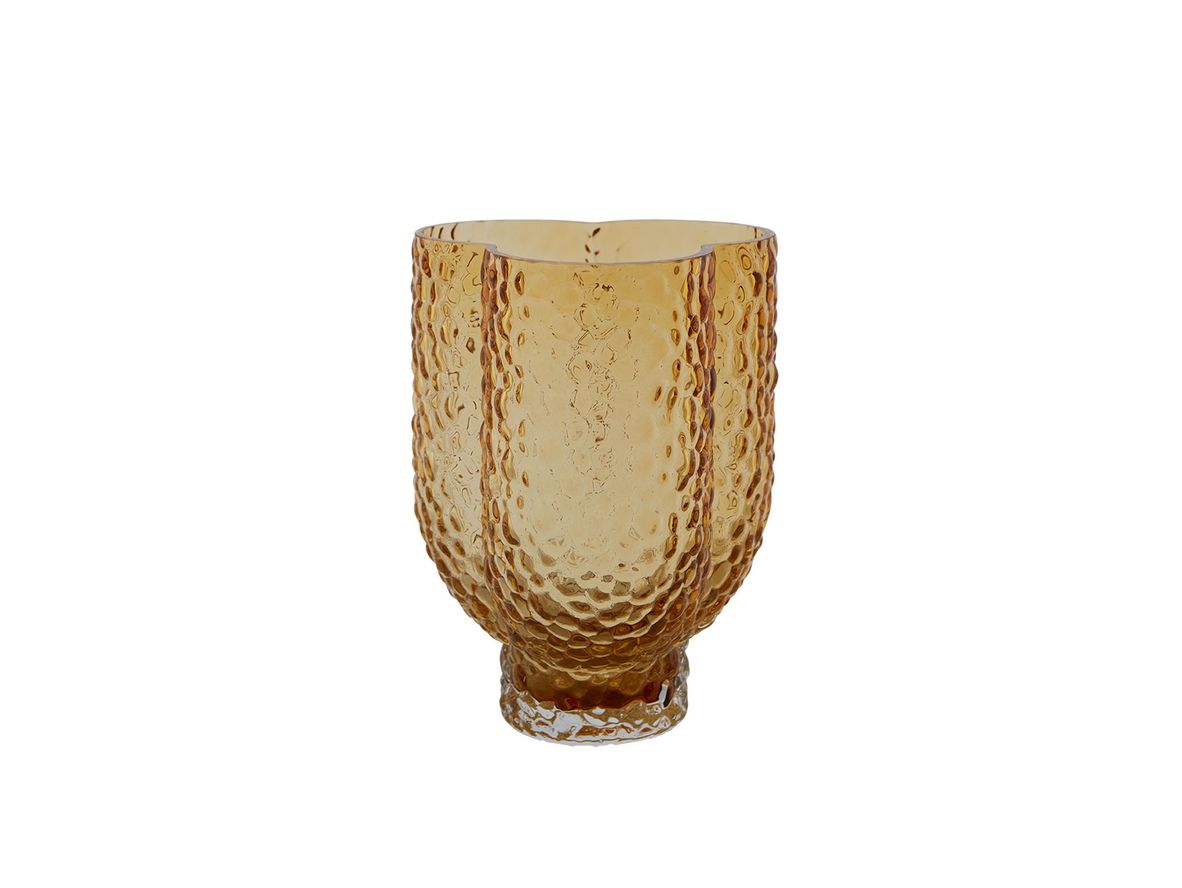 AYTM - Arura Trio Vase - Vase - Amber - L13,5 x W11,9 x H18 cm AYTM - Arura Trio Vase - Vase - Amber - L13,5 x W11,9 x H18 cm