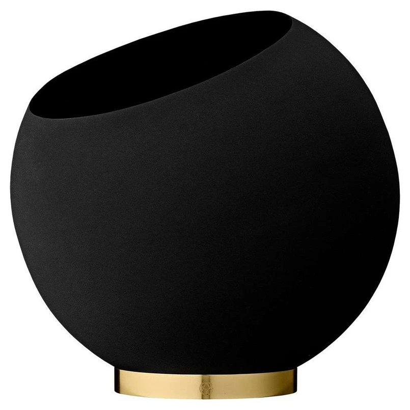 AYTM - Globe Blomsterskjuler Ø37xH32,3 Black/Gold AYTM - Globe Blomsterskjuler Ø37xH32,3 Black/Gold