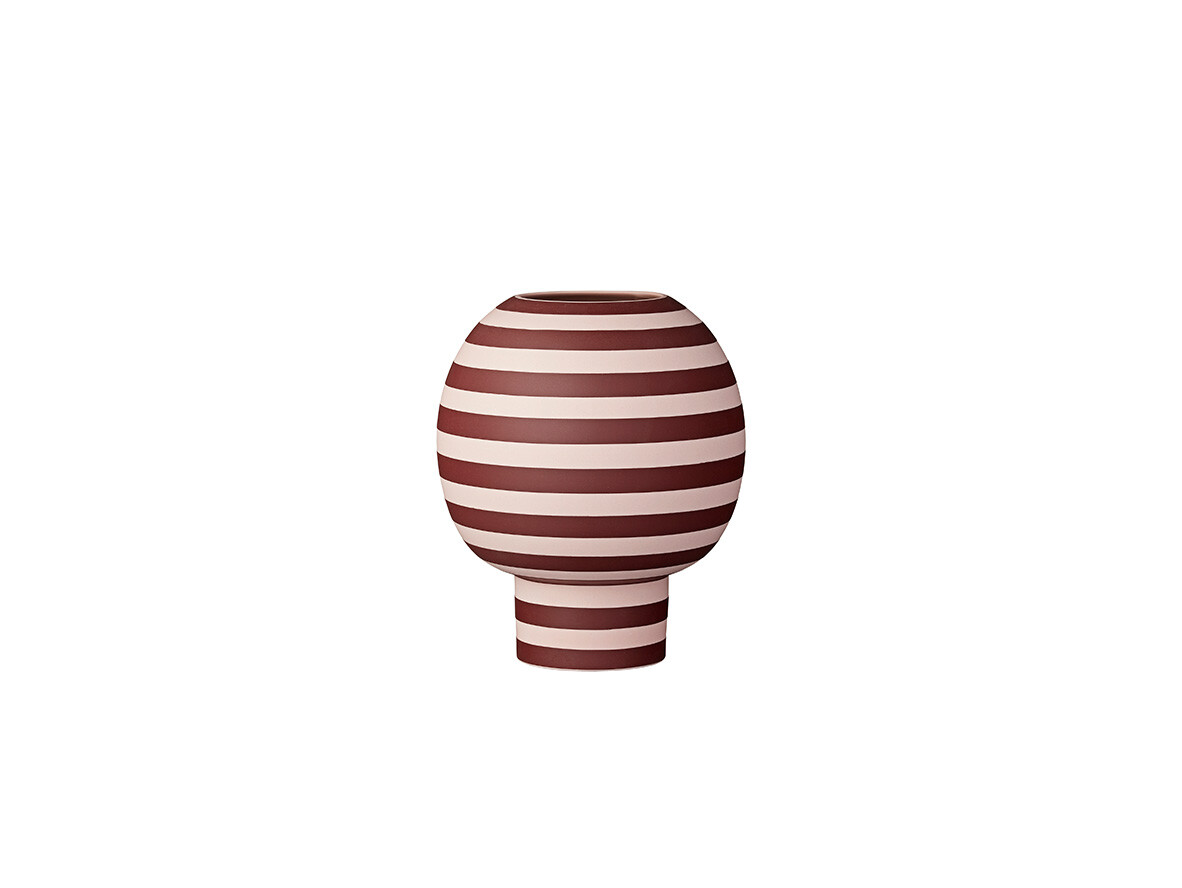 AYTM - Varia Sculptural Vase Rose/Bordeaux AYTM - Varia Sculptural Vase Rose/Bordeaux