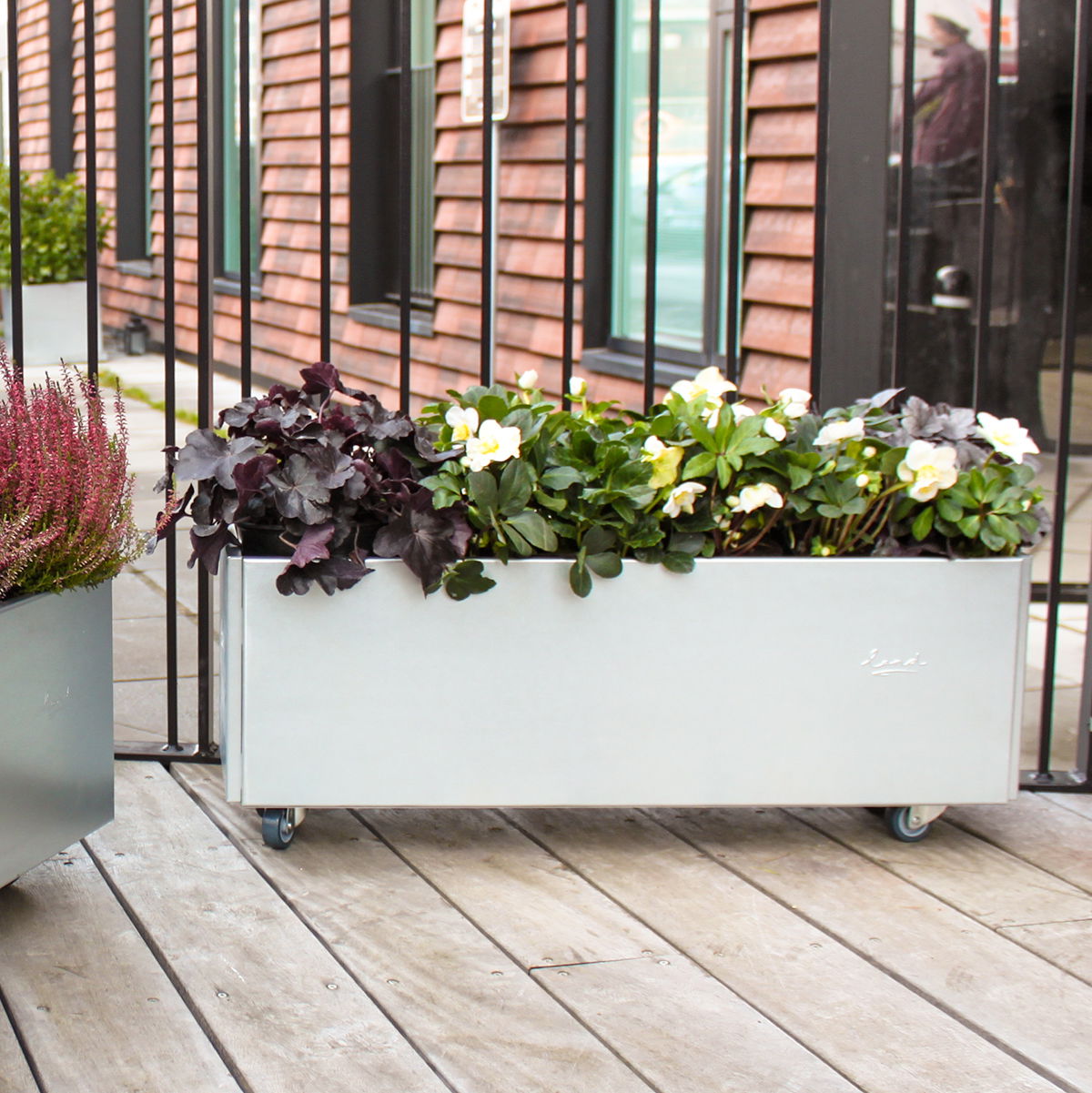 Altankassesæt smalt med hjul-25 x 120 cm, 25 cm høj-Galvaniseret stål Altankassesæt smalt med hjul-25 x 120 cm, 25 cm høj-Galvaniseret stål