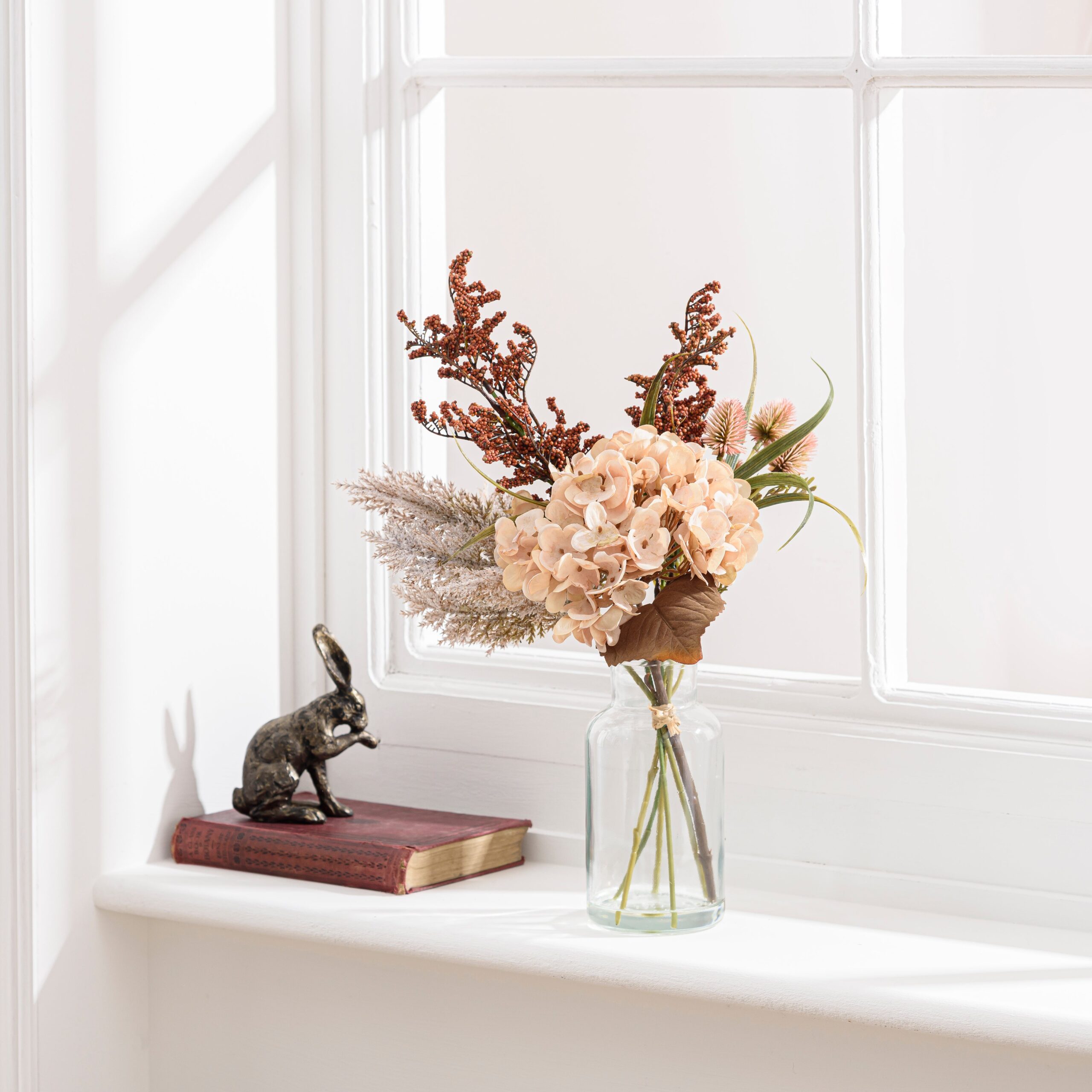 Artificial Dried Cream Hydrangea and Pampas Bouquet in Glass Vase Cream
