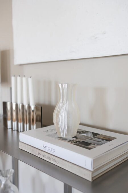 Bloom vase, Ivory - H19 cm.