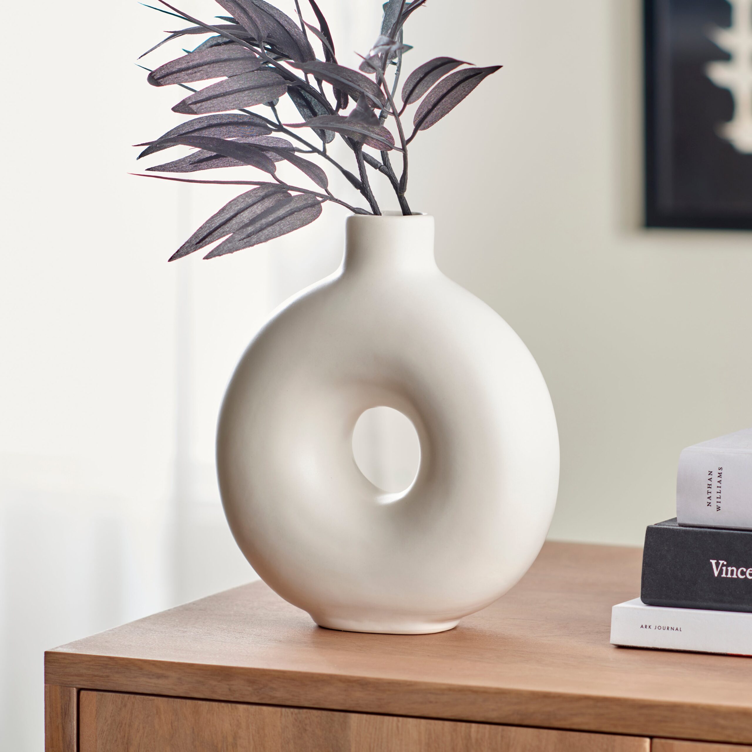 Donut Vase White
