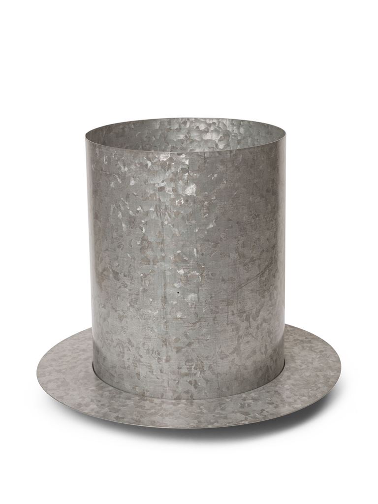 Ferm Living Auran Pot Large H: 38,7 cm - Galvanized Iron Ferm Living Auran Pot Large H: 38,7 cm - Galvanized Iron