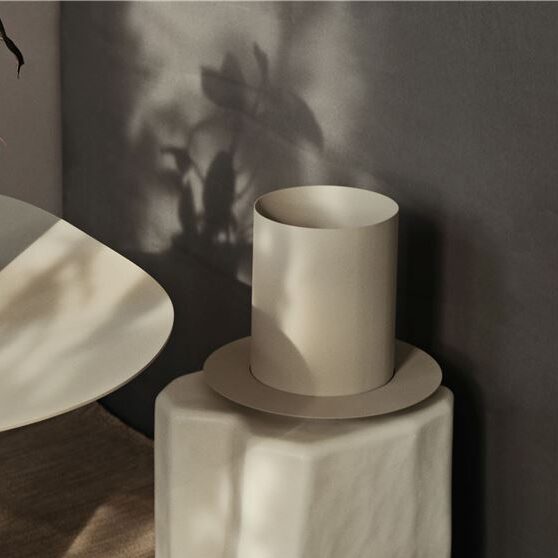 Ferm Living Auran krukke Large H- 38,7 cm - beige Ferm Living Auran krukke Large H: 38,7 cm - beige