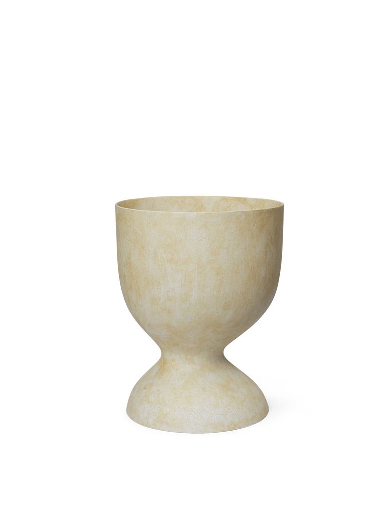 Ferm Living Evoke Pot Medium H: 45 cm - Warm Sand Ferm Living Evoke Pot Medium H: 45 cm - Warm Sand