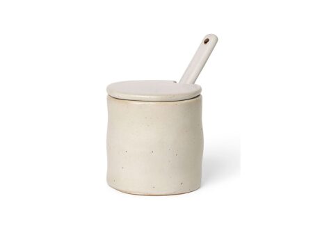 Ferm Living - Flow Jar w. Spoon - Krukke - Off-White / Speckle - W7,5 x H8 x D8 cm
