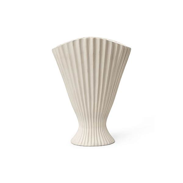 Ferm Living Fountain vase - Off white Ferm Living Fountain vase - Off white