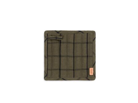 Ferm Living - Hale Pot Holders - Grydelapper - Green/Black - W: 20 x H: 20 x D: 1 cm