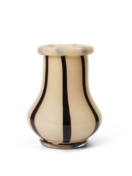Ferm Living Riban Vase Medium H: 19 cm - Glass/Cream FORUDBESTIL: START AUGUST 2024
