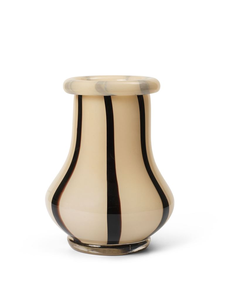 Ferm Living Riban Vase Medium H: 19 cm - Glass/Cream FORUDBESTIL: START AUGUST 2024 Ferm Living Riban Vase Medium H: 19 cm - Glass/Cream FORUDBESTIL: START AUGUST 2024