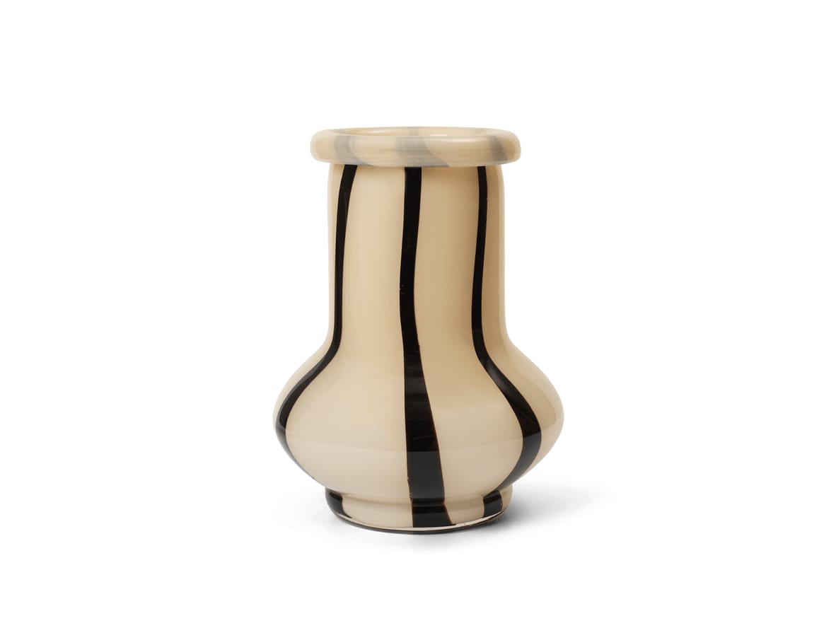 Ferm Living - Riban Vase - Vase - Cream - Large - W:18 x H:24 cm Ferm Living - Riban Vase - Vase - Cream - Large - W:18 x H:24 cm
