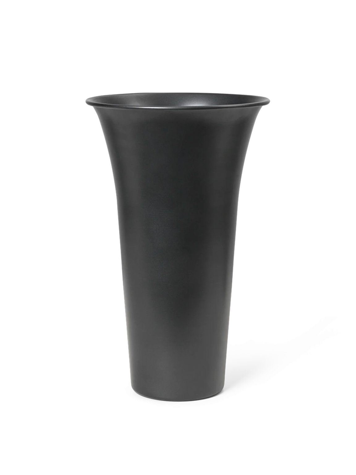 Ferm Living Spun Alu Vase H: 41,9 cm - Black Ferm Living Spun Alu Vase H: 41,9 cm - Black