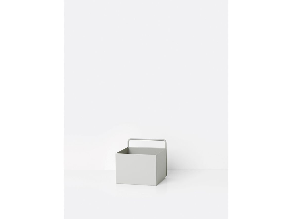 Ferm Living - Wall Box - Square - Plantestand - Lys Grå - W15,6 x H15,6 x D14,6 cm Ferm Living - Wall Box - Square - Plantestand - Lys Grå - W15,6 x H15,6 x D14,6 cm
