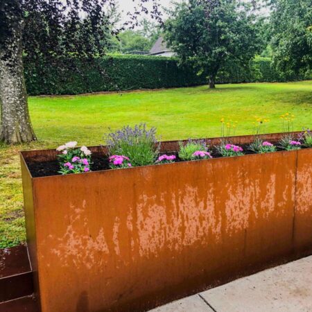 Firkantet højbed i 4mm cortenstål Højde 75cm - 100 x 300 cm