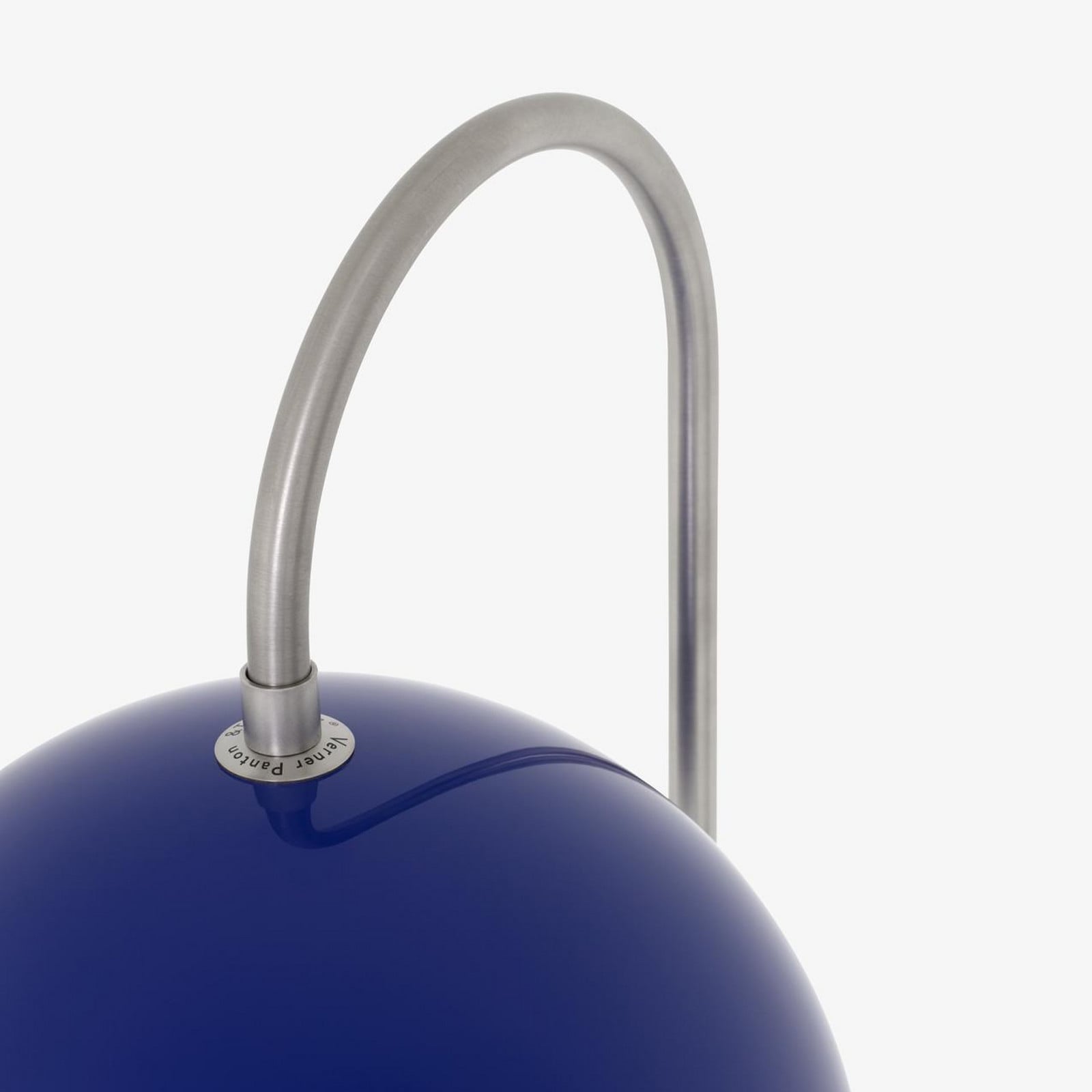 Flowerpot VP12 gulvlampe, koboltblå, 122 cm - &TRADITION - Stue - Design - Metal - Med skærm Flowerpot VP12 gulvlampe, koboltblå, 122 cm - &TRADITION - Stue - Design - Metal - Med skærm
