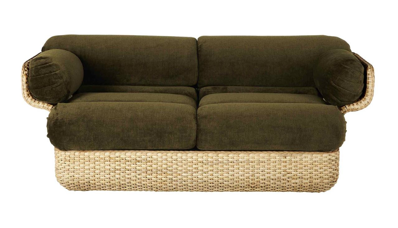 GUBI Basket 2-seater SH: 43 cm - Rattan/Mumble 40 GUBI Basket 2-seater SH: 43 cm - Rattan/Mumble 40