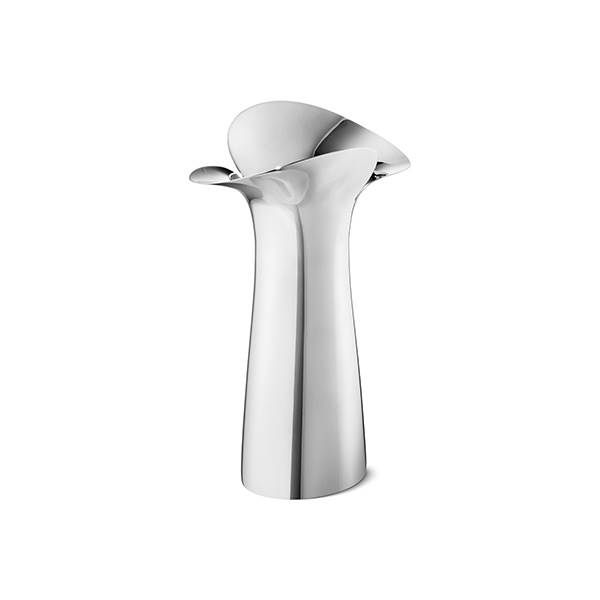 Georg Jensen Bloom Botanica vase H 15 cm. Georg Jensen Bloom Botanica vase H 15 cm.