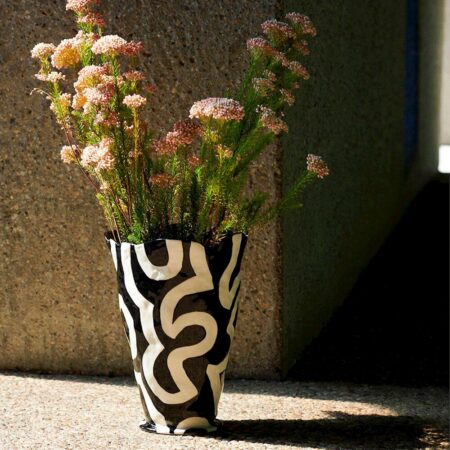 HAY Jessica Hans Shadow Vase White/Black