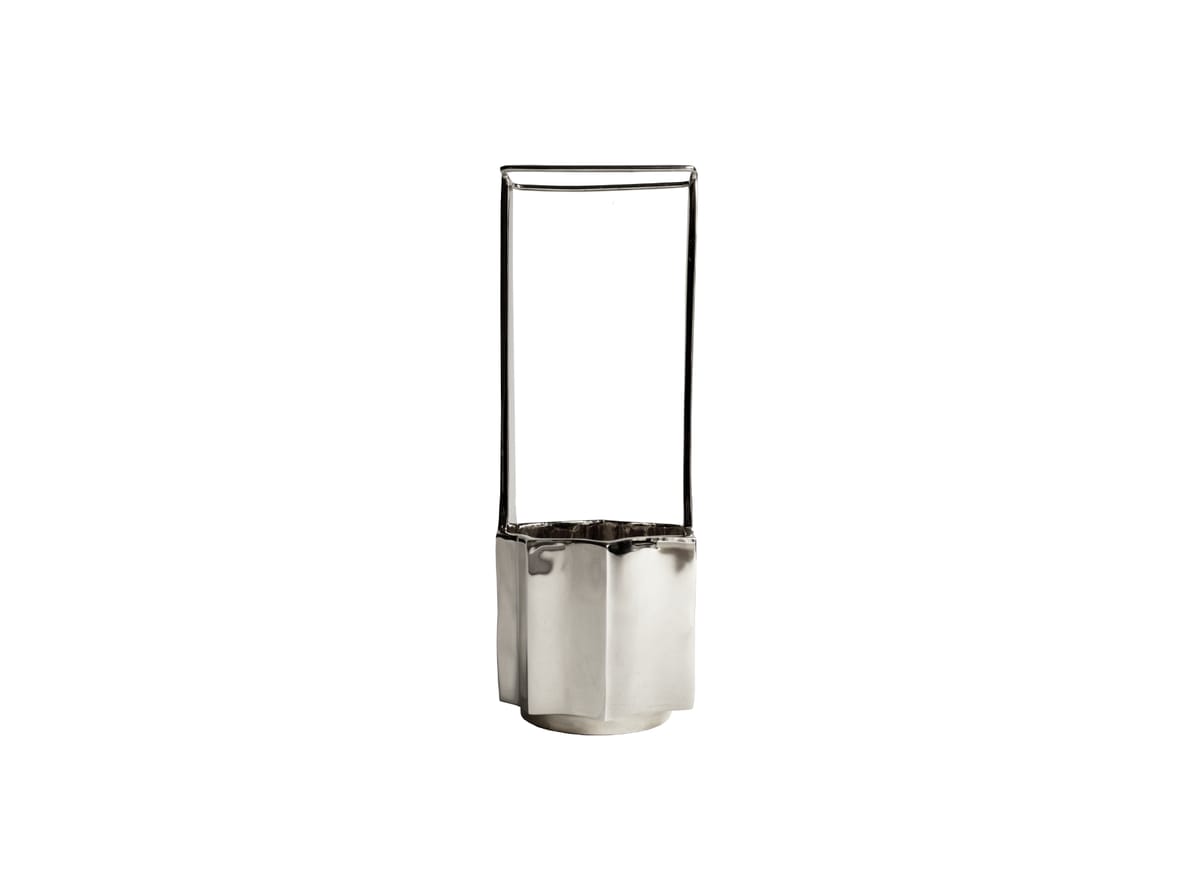 Hein Studio - Ikebana vase - Vase - Silver - W:19 x H:30 cm Hein Studio - Ikebana vase - Vase - Silver - W:19 x H:30 cm