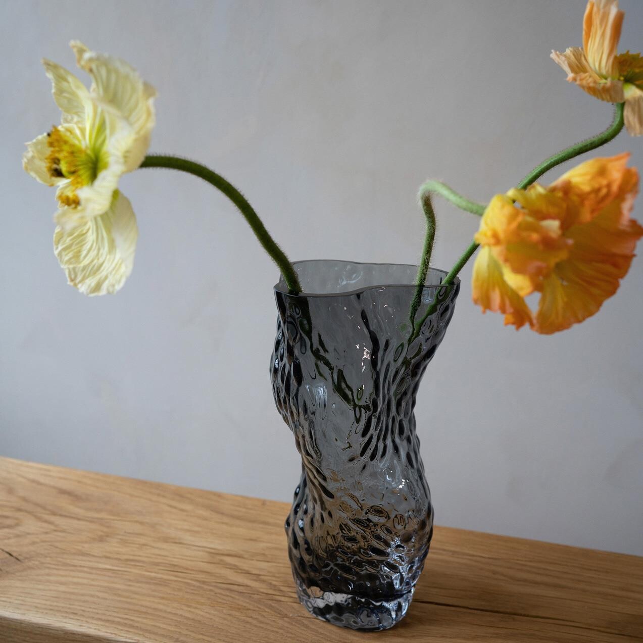 Hein Studio Ostrea Vase Midnight Blue Hein Studio Ostrea Vase Midnight Blue
