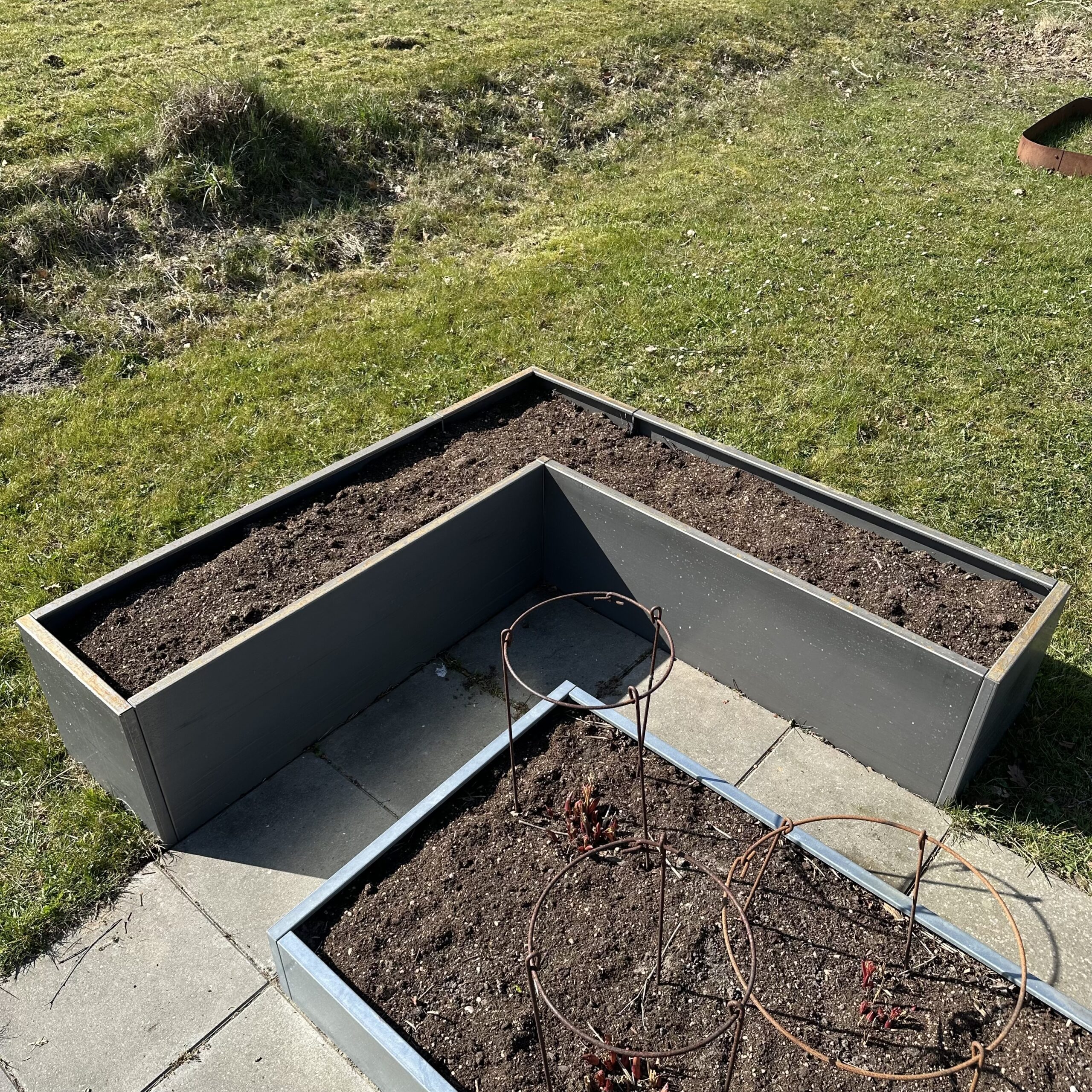 Hjørne højbed i corten | B40 H40 | L157 cm Hjørne højbed i corten | B40 H40 | L157 cm