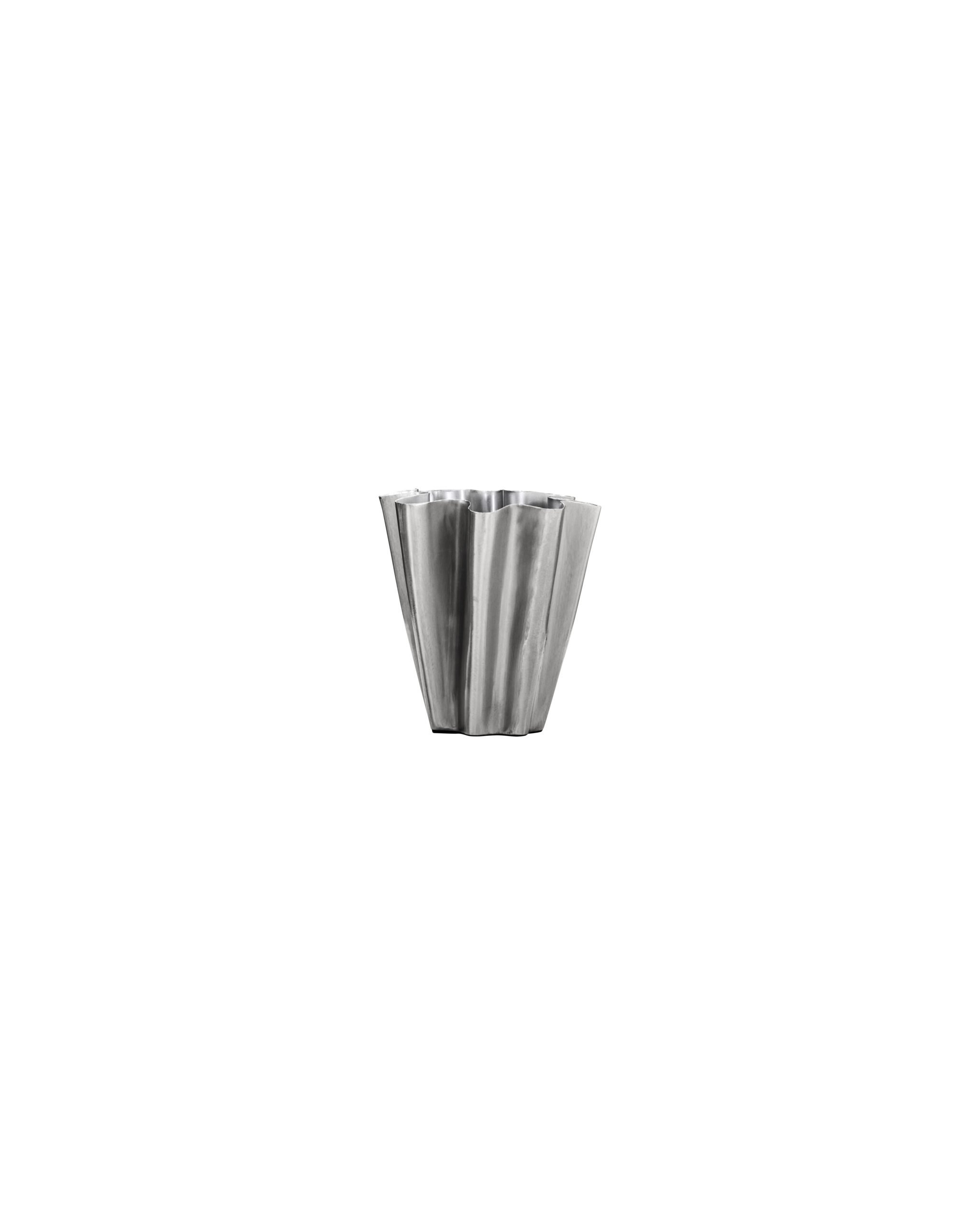 House Doctor - Vase, Flood, H: 13 cm, Lille, Børstet sølvfinish House Doctor - Vase, Flood, H: 13 cm, Lille, Børstet sølvfinish