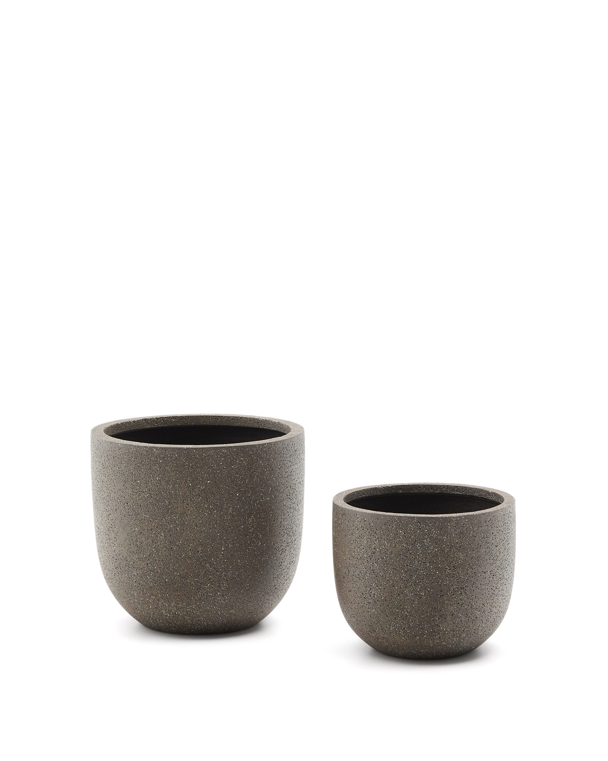 KAVE HOME Sæt med 2 Selvi plantekasser med lysebrun steneffekt Ø37cm KAVE HOME Sæt med 2 Selvi plantekasser med lysebrun steneffekt Ø37cm