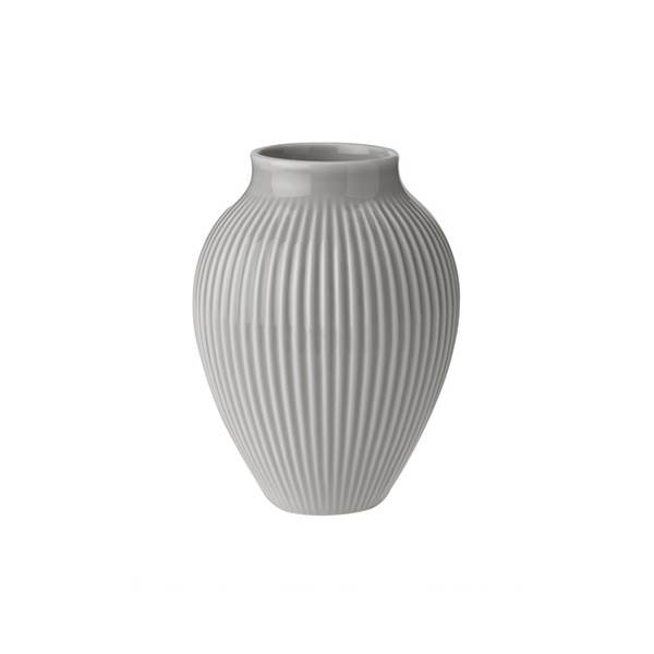 Knabstrup Keramik - vase med riller - Lys grå - 12,5 cm. Knabstrup Keramik - vase med riller - Lys grå - 12,5 cm.