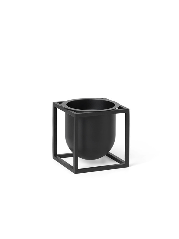 Kubus Flowerpot 10, sort fra Audo Copenhagen Kubus Flowerpot 10, sort fra Audo Copenhagen