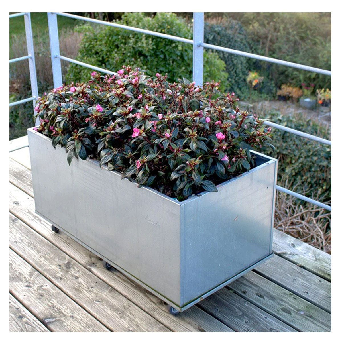 Land Plus Altankasse, galvaniseret jern Land Plus Altankasse, galvaniseret jern