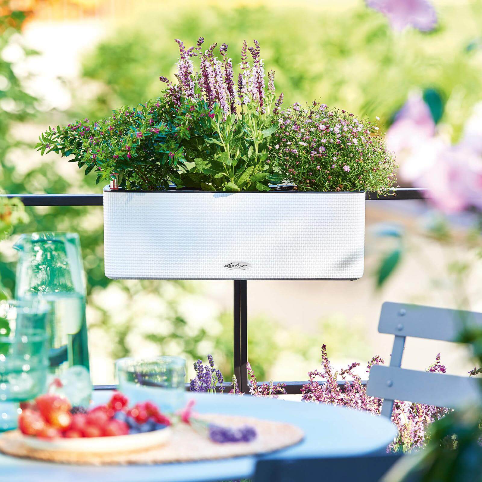 Lechuza Cube Color Triple udendørs krukke til blomster med selvvandingssystem 13,5 Hvid Lechuza Cube Color Triple udendørs krukke til blomster med selvvandingssystem 13,5 Hvid