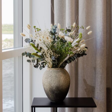 Living Flowers | Story Vase