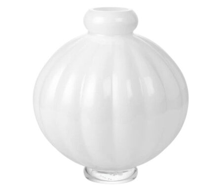 Louise Roe Balloon vase - 01 - Opal White