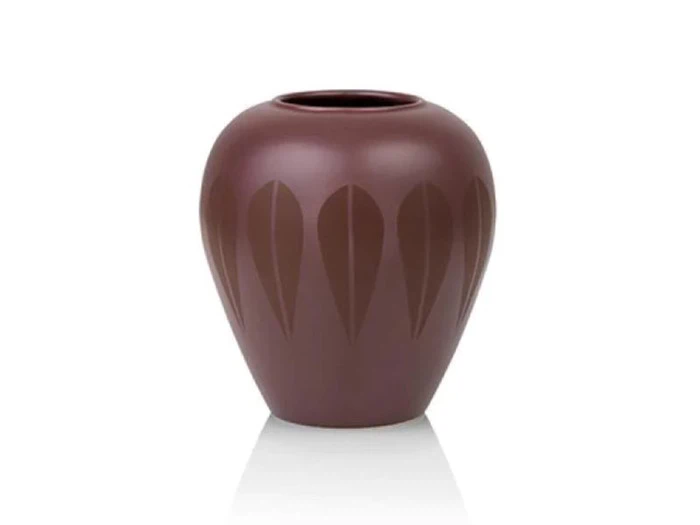 Lucie Kaas, Vase, Arne Clausen Collection, Mørkerød, H11 cm Lucie Kaas, Vase, Arne Clausen Collection, Mørkerød, H11 cm