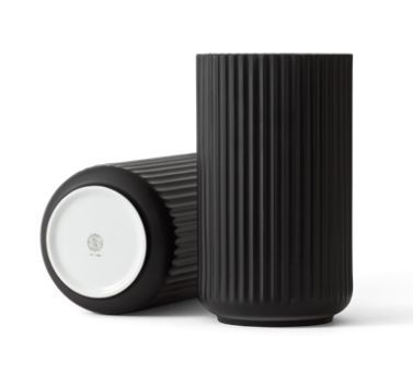 Lyngby Vase H: 15 cm - Sort Porcelæn OUTLET