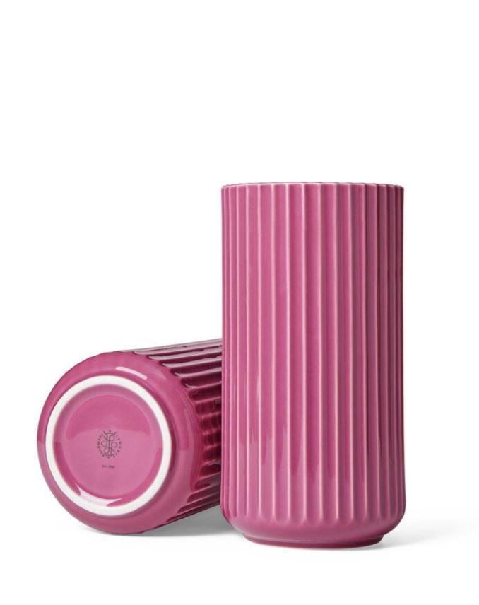 Lyngby Vase H: 20,5 cm - Lilla Porcelæn OUTLET Lyngby Vase H: 20,5 cm - Lilla Porcelæn OUTLET
