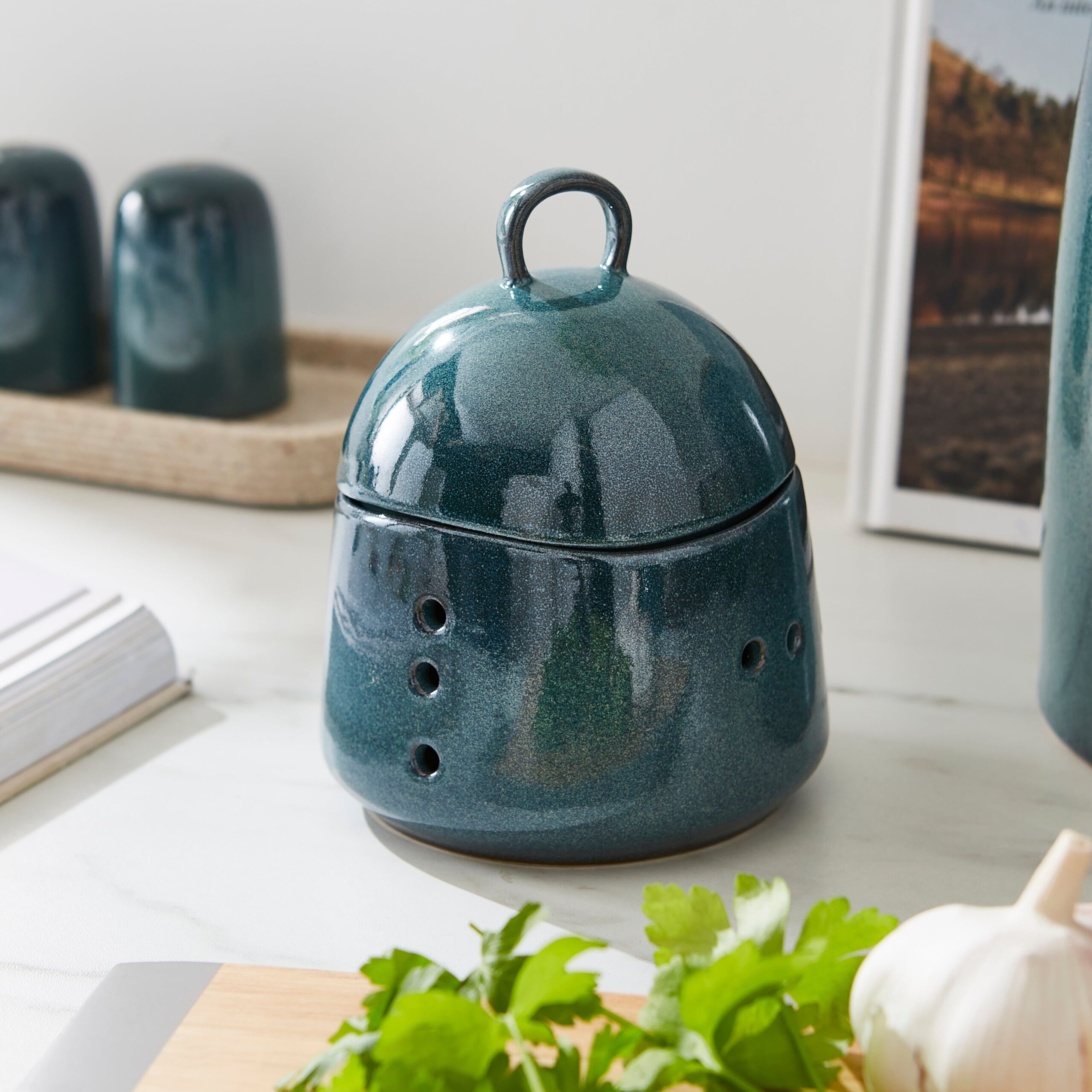 Montreal Garlic Pot Blue Montreal Garlic Pot Blue
