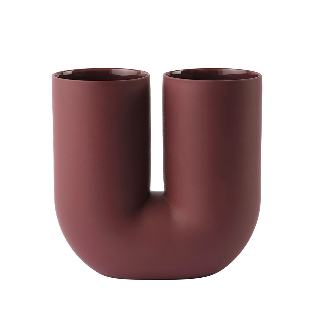 Muuto - Kink Vase H26,3 Deep Rød Muuto - Kink Vase H26,3 Deep Rød