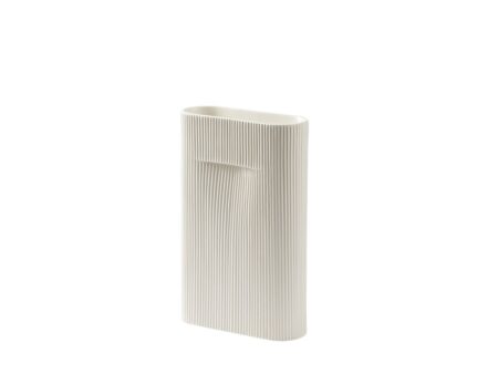 Muuto - Ridge Vase - Vase - Medium - Off-White - W8,5 x L23 x H35 cm