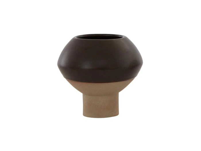 OYOY, Hagi mini vase, brun, stentøj - Ø13 x H12 OYOY, Hagi mini vase, brun, stentøj - Ø13 x H12