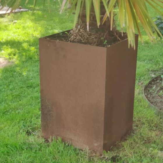 Plantekasse 40x40x60 cm i 3 mm rustent (uden hjul) Plantekasse 40x40x60 cm i 3 mm rustent (uden hjul)