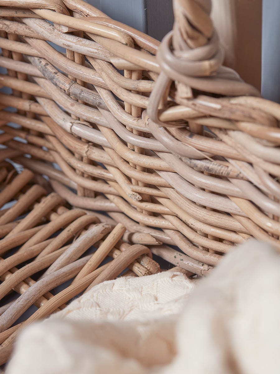 Rattan Step basket