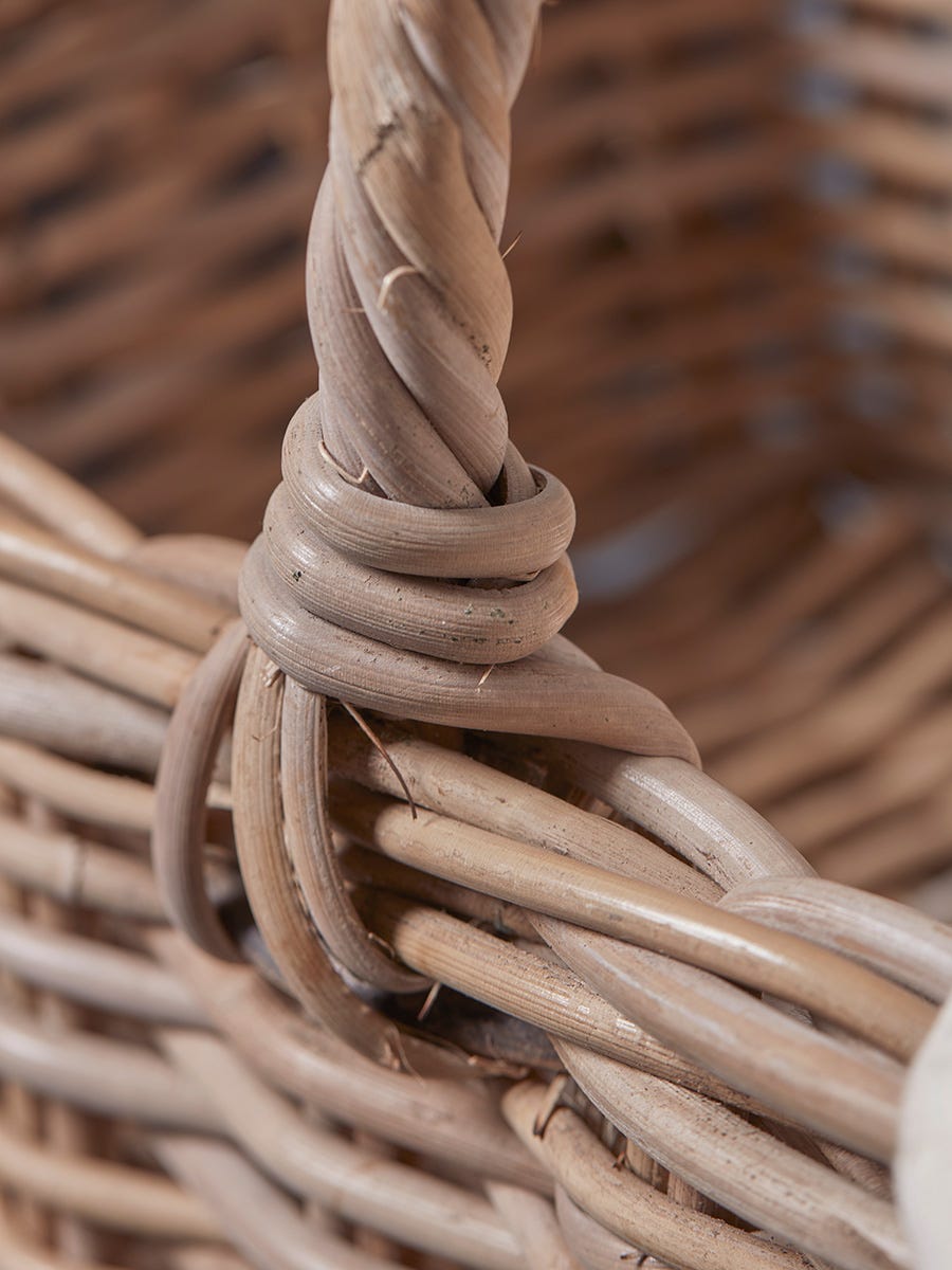 Rattan Step basket