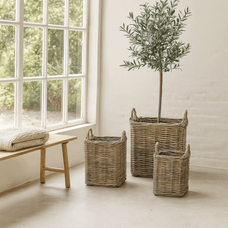 Sæt med 3 plantekurve i grå rattan – 45/37/29 cm – Til indendørs & udendørs brug