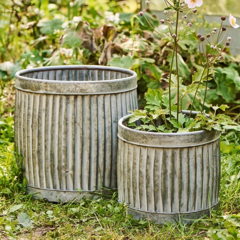 Skjuler metal sæt á 2 stk. m/ riller "Urban Garden" - Ib Laursen Skjuler metal sæt á 2 stk. m/ riller "Urban Garden" - Ib Laursen