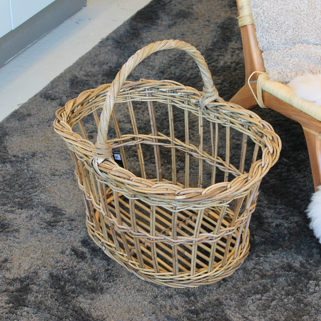 Stor bykurv i håndflettet rattan – fransk flet – 55x41xH28 cm – naturgrå kurv til opbevaring og picnic Stor bykurv i håndflettet rattan – fransk flet – 55x41xH28 cm – naturgrå kurv til opbevaring og picnic