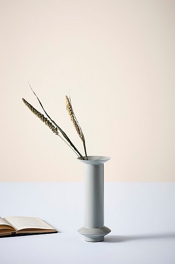 TORY vase