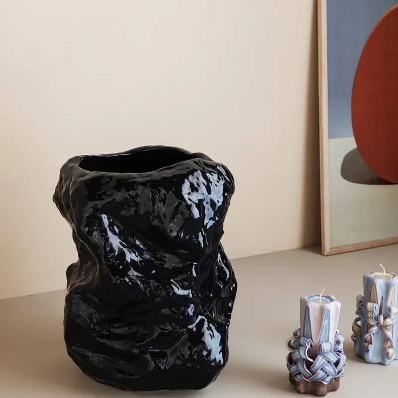 Tuck vase fra Ferm Living (Mørk blå) Tuck vase fra Ferm Living (Mørk blå)