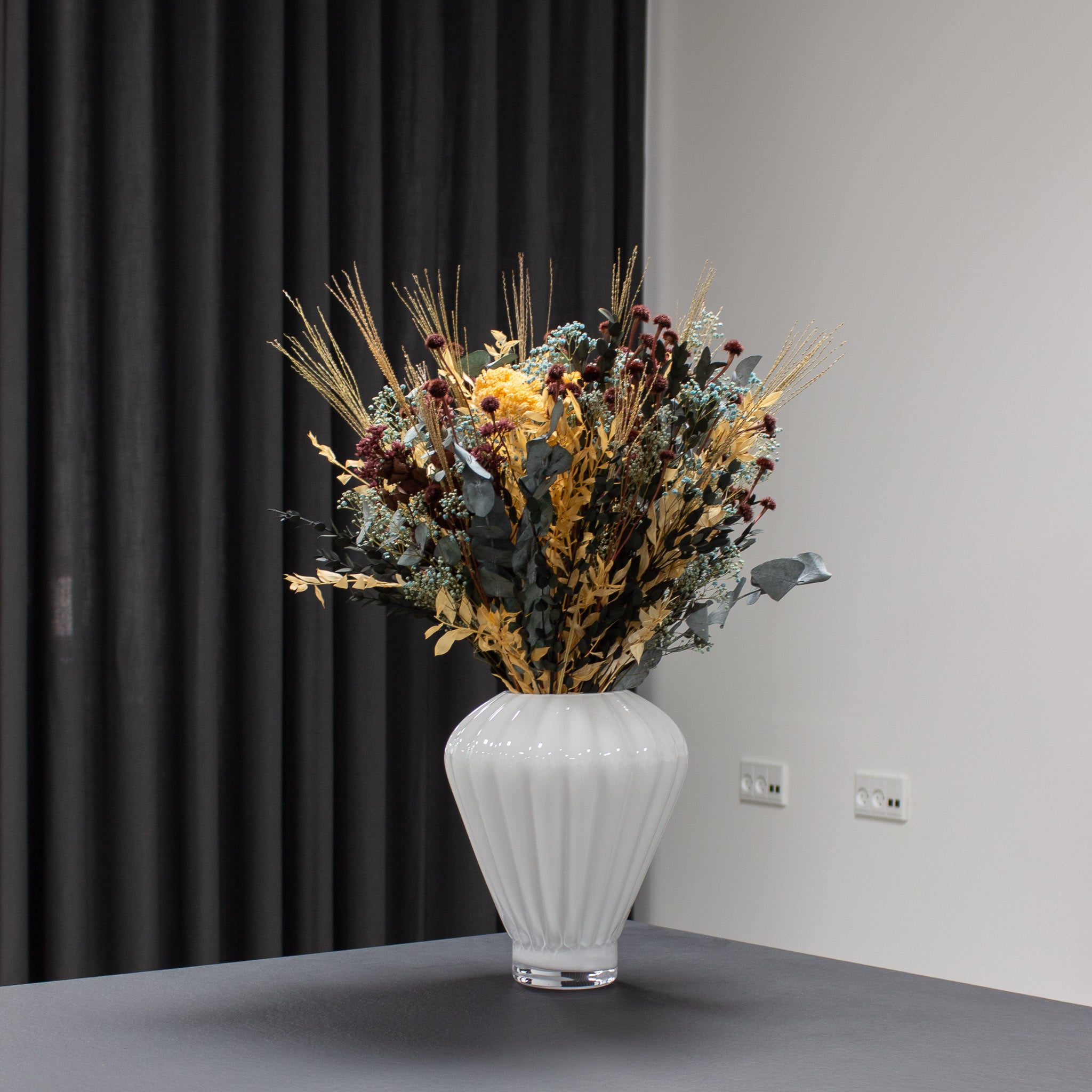 Vase Evelyn - Hvid Opal Vase Evelyn - Hvid Opal